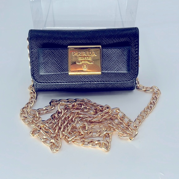 Prada Black Saffiano Bow Ribbon Key Case on Chain - Picture 1 of 12